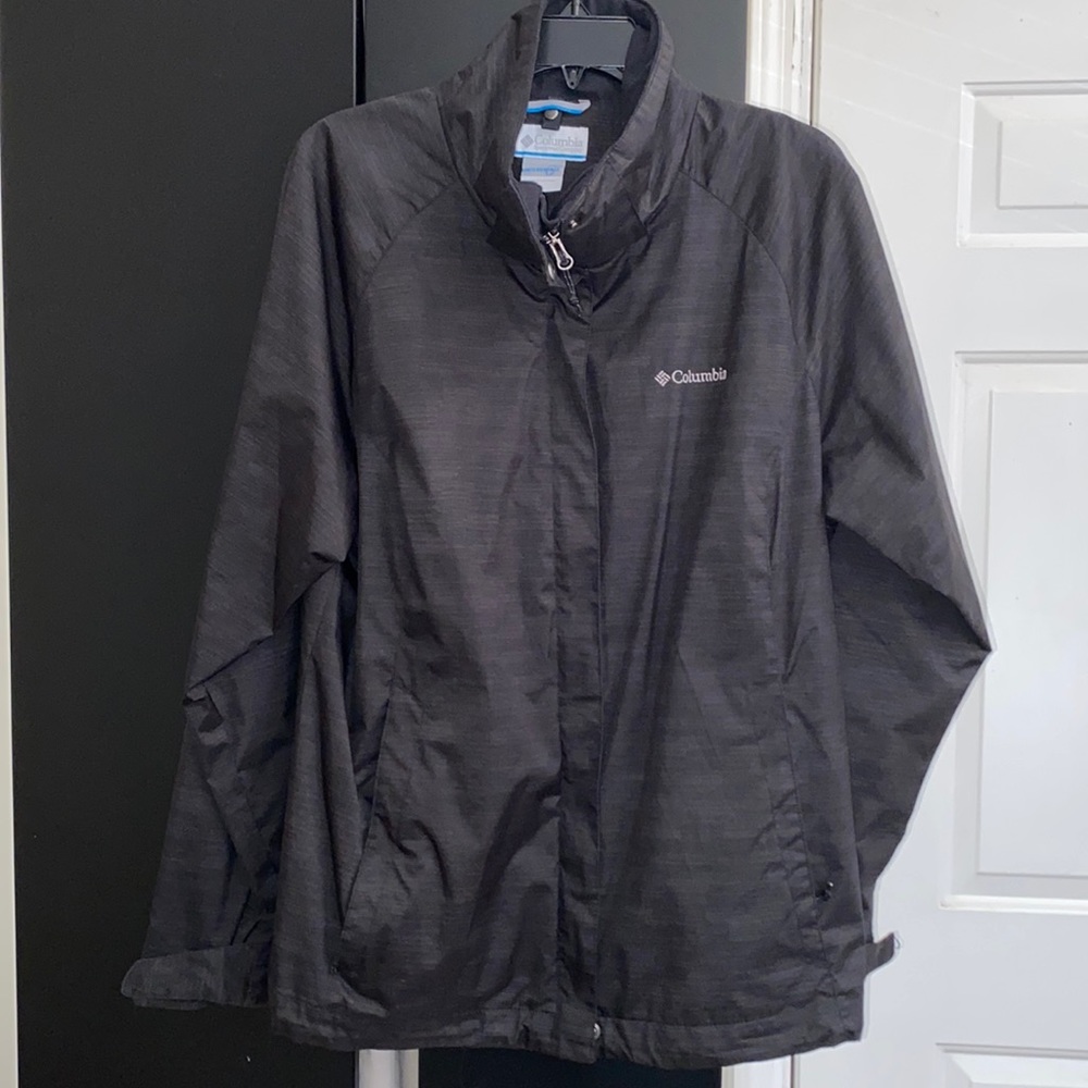 Columbia black light-weight women’s jacket size L